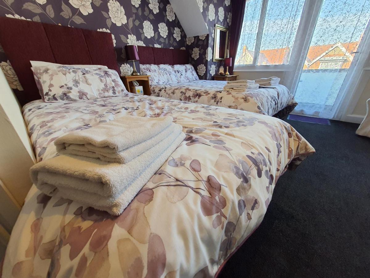 Caxton House Bed and Breakfast Skegness Exteriör bild